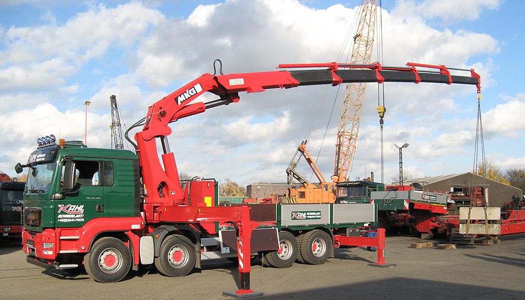 Foldable Truck Cranes Image